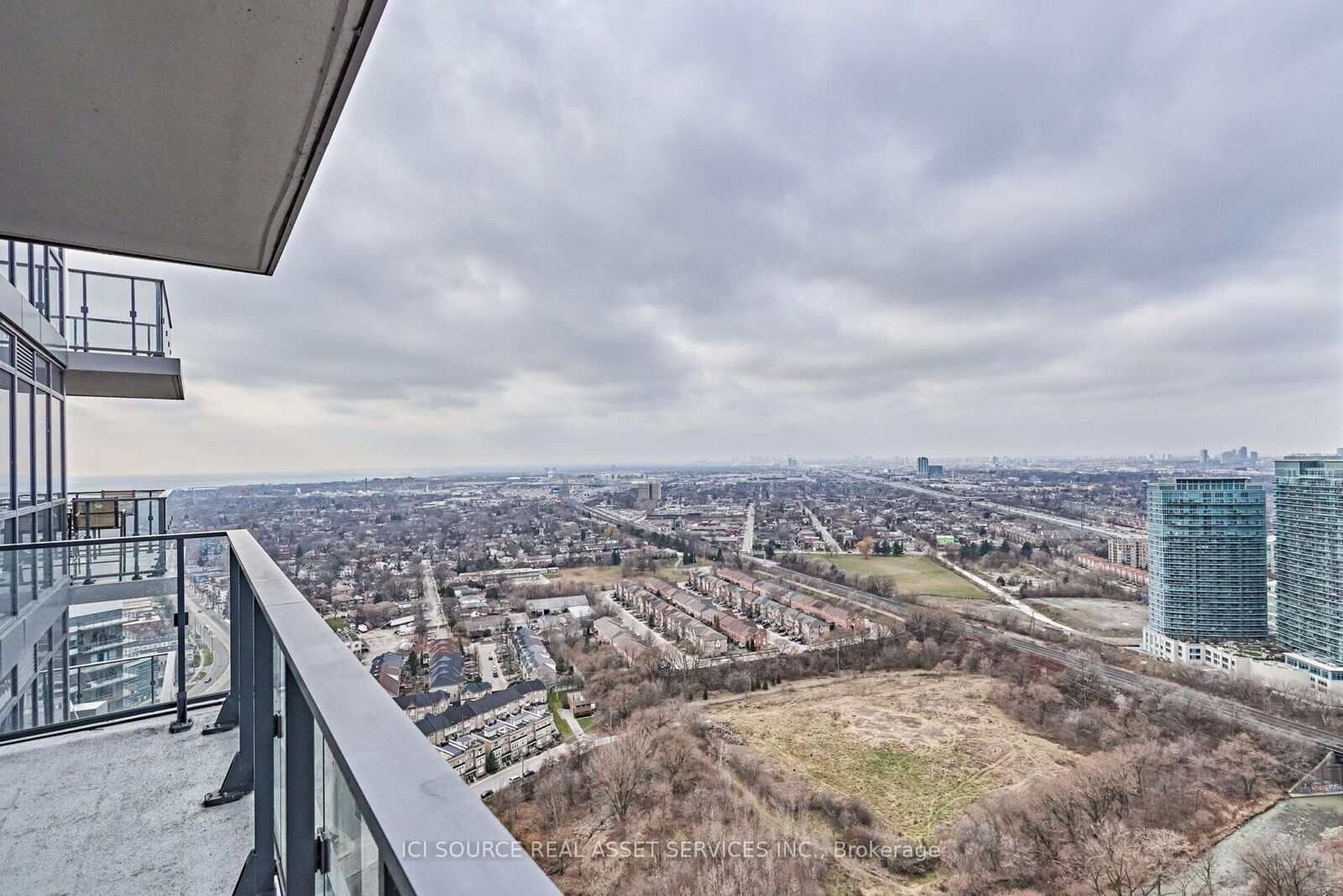 Property Photo:  2220 Lakeshore Boulevard W 3803  ON M8V 0C1 