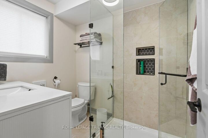 Property Photo:  27 Aldborough Avenue  ON N5R 4S8 