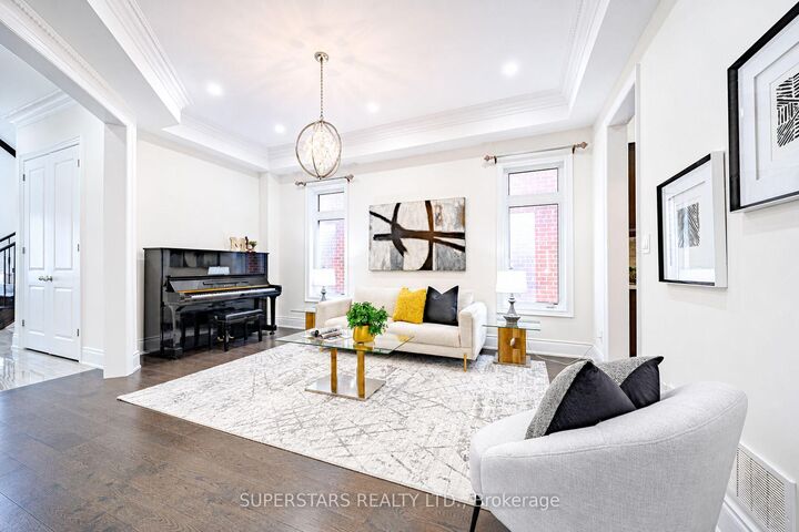 Property Photo: 20 Wellman Drive ON L4E 1G1