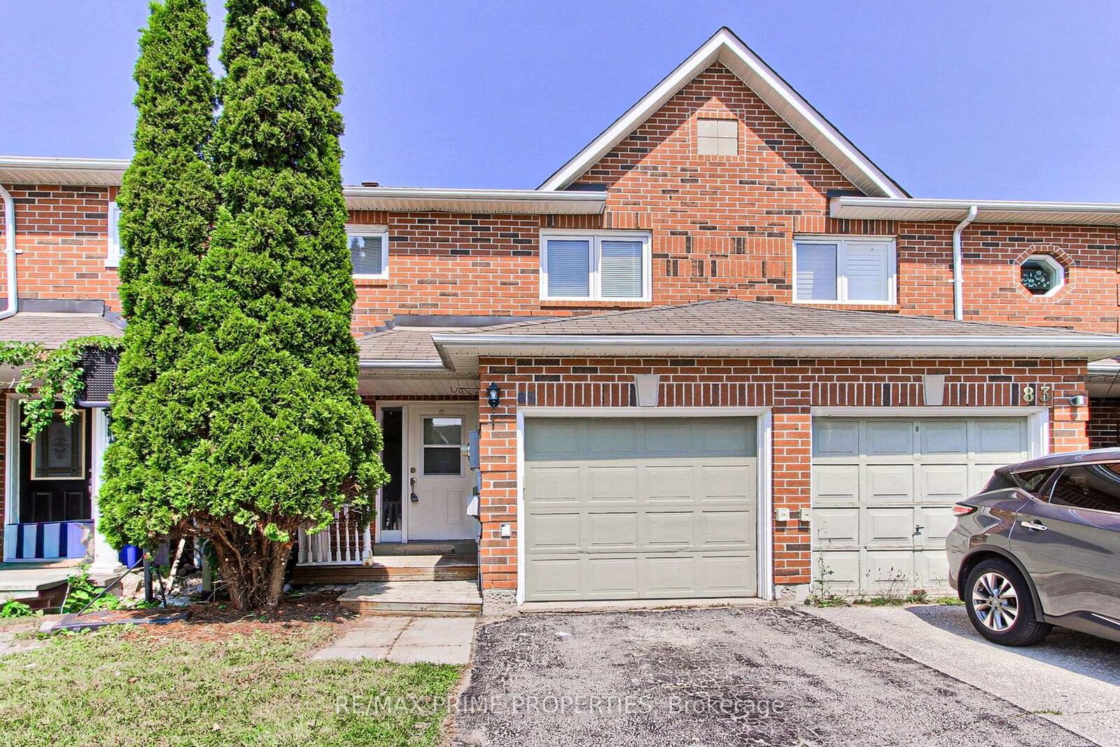 Property Photo: 85 Lyfytt Crescent ON L4N 7X5