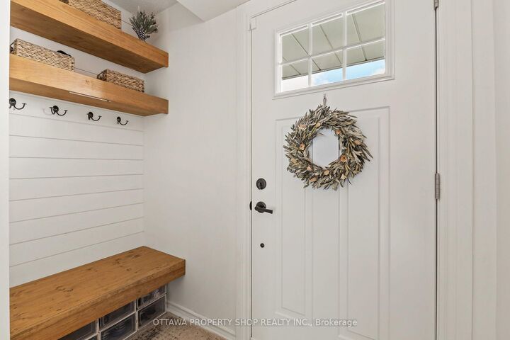 Property Photo: 4006 Eady Court ON K1J 8X6