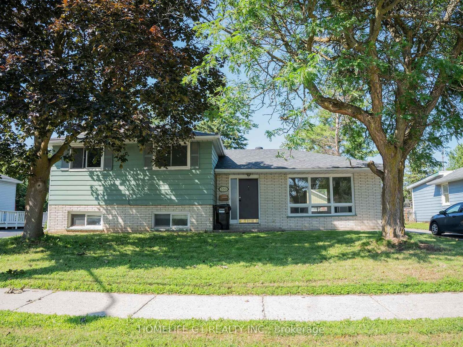 Property Photo:  330 Grove Street E  ON L4M 2R5 