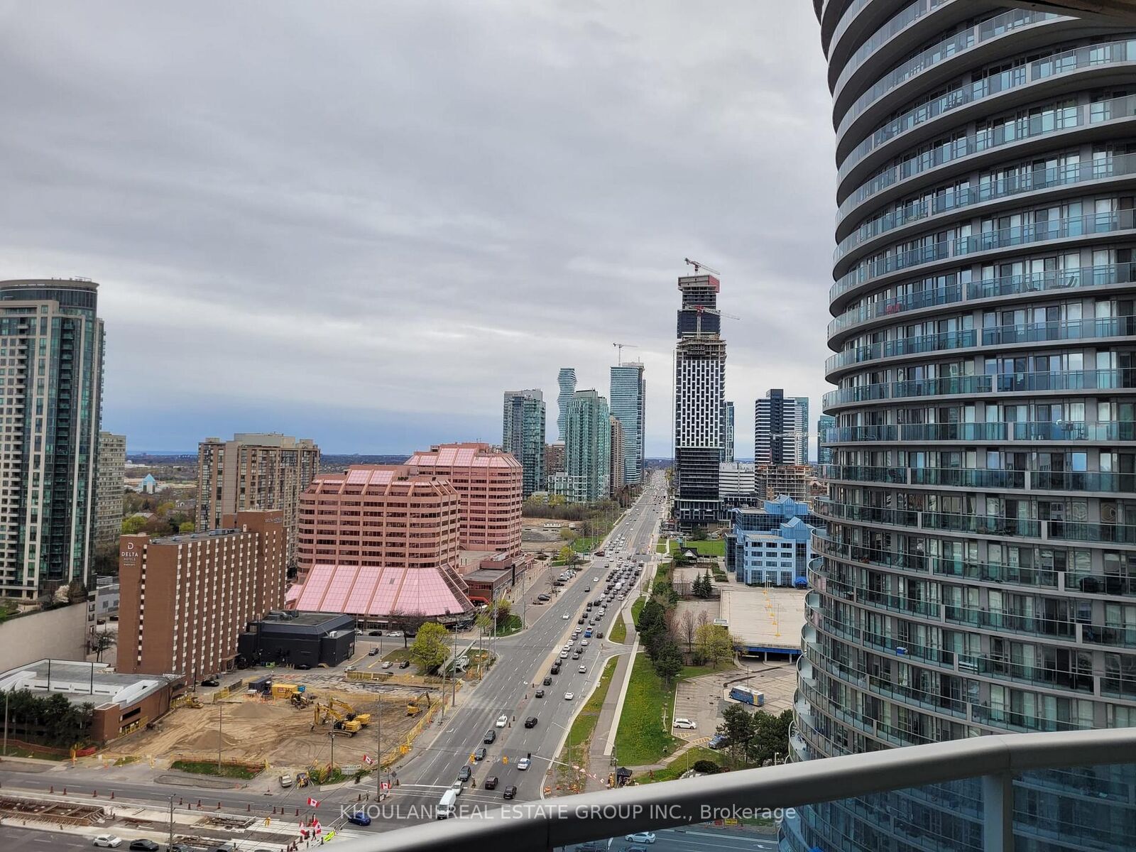 Property Photo: 70 Absolute Avenue 2106 ON L4Z 0A4