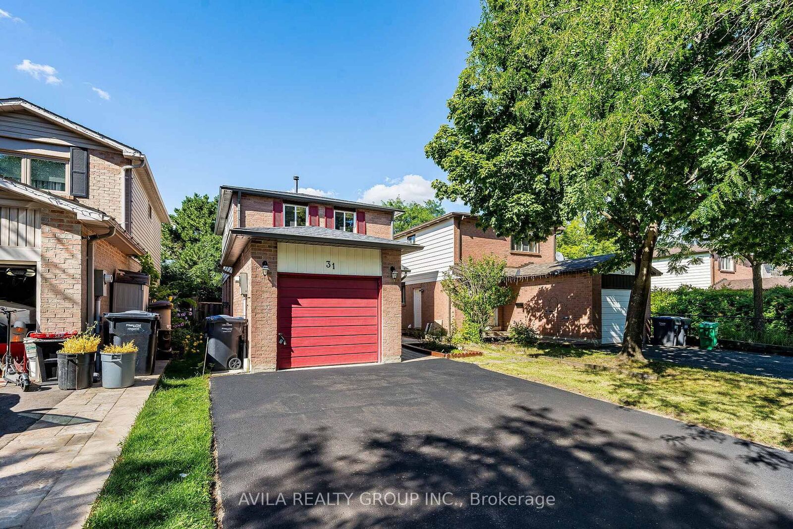 Property Photo: 31 Wheatfield Road ON L6X 2V4