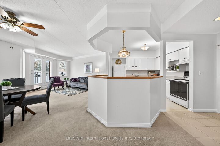 Property Photo: 208 Silvercreek Parkway N 103 ON N1H 8H2