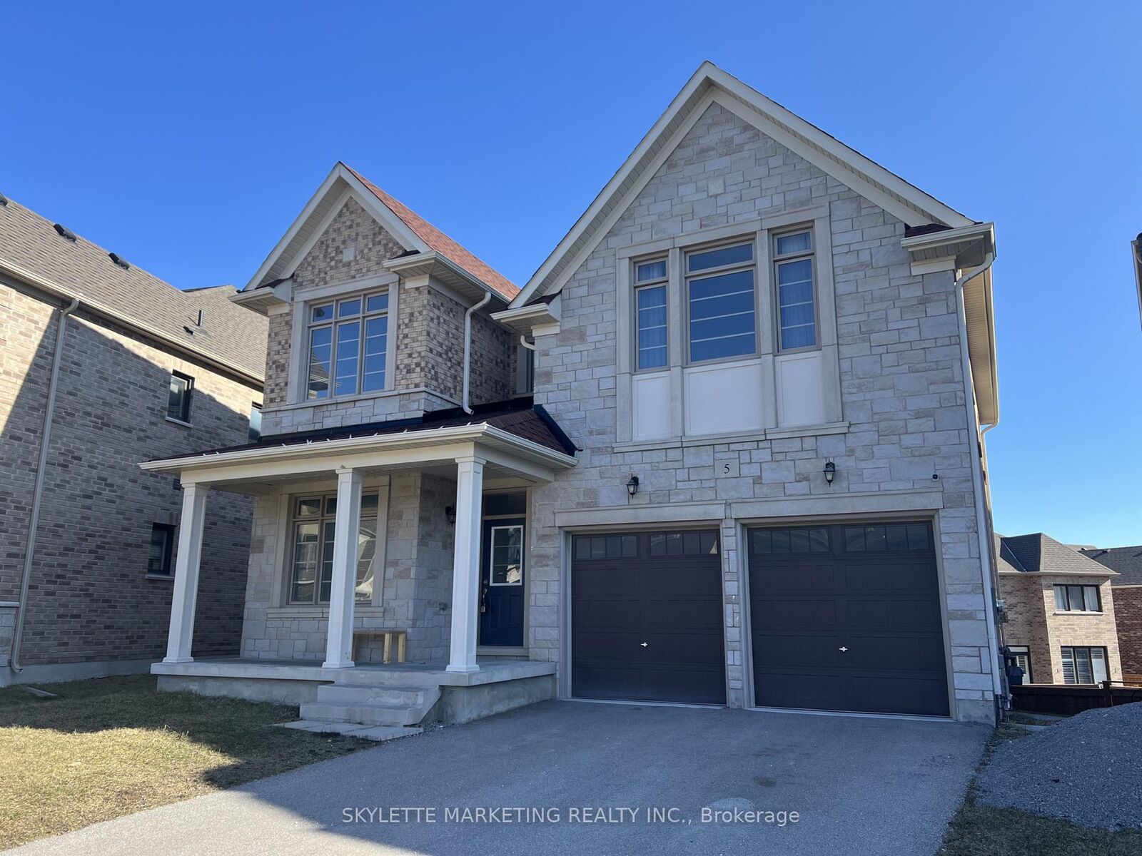 Property Photo: 5 Beebalm Lane ON L9N 0T4