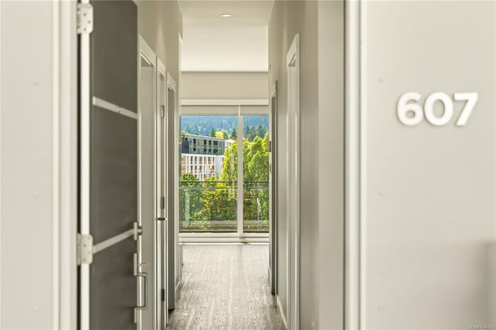 91 Chapel St #607 — photo 1