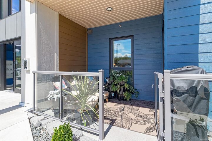 Property Photo: 120 Jensen Ave W #106 BC V9P 0H6