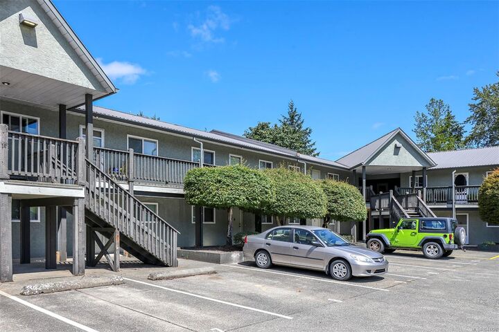 Property Photo: 1520 Piercy Ave #8 BC V9N 3E9