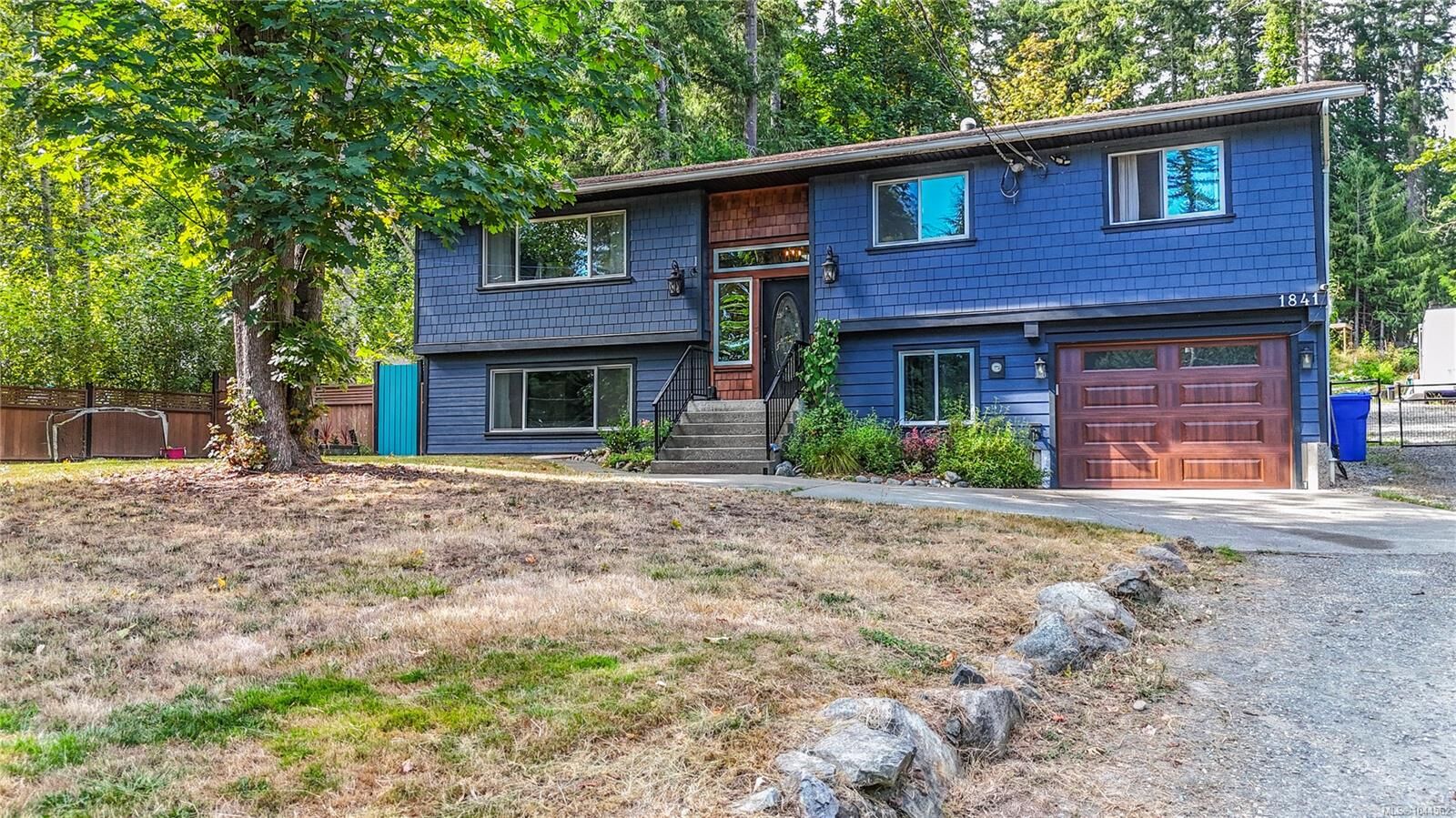 Property Photo:  1841 Radway Rd  BC V0R 2W2 