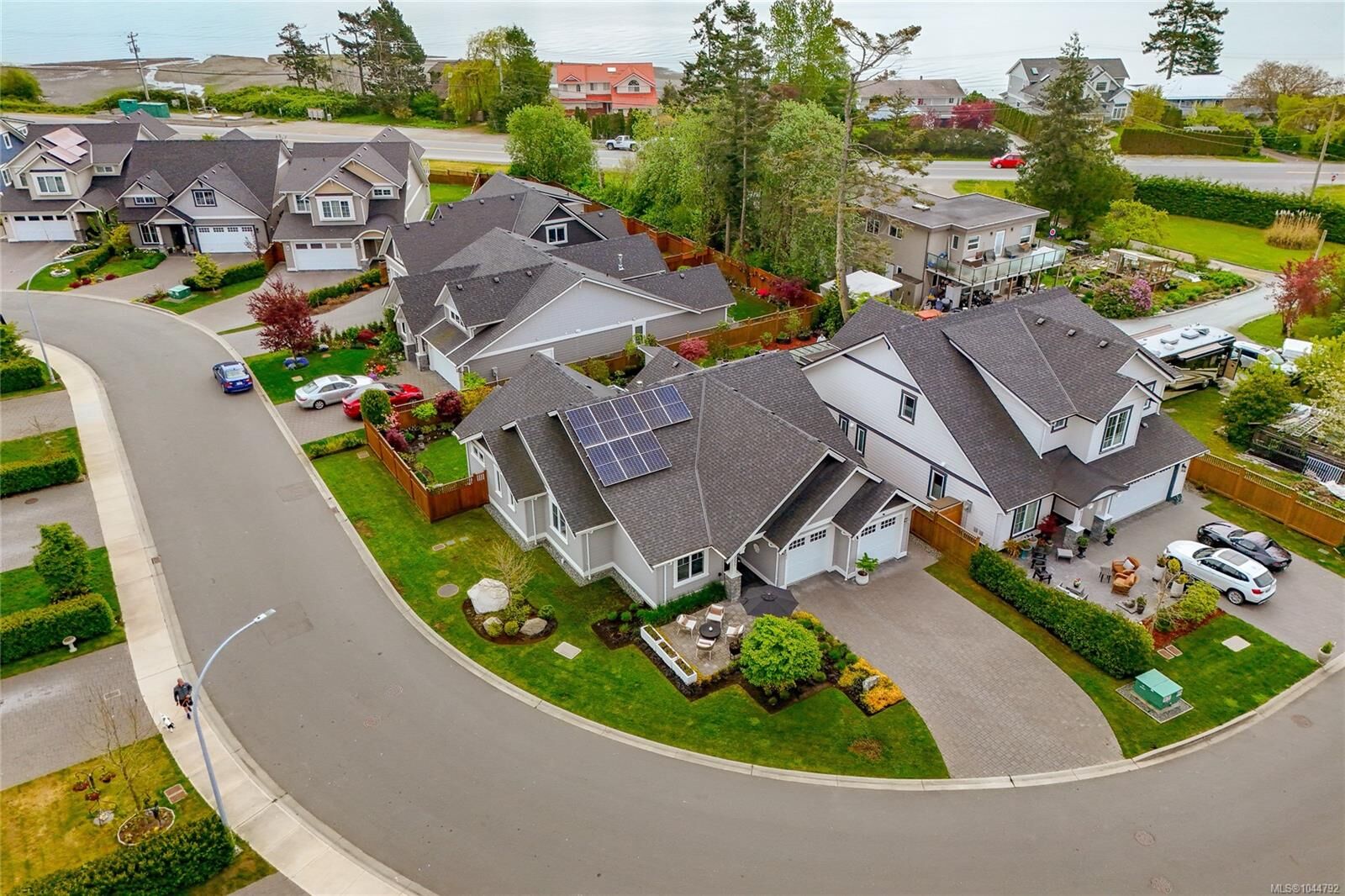 Property Photo: 9257 Bakerview Close BC V8L 0C9