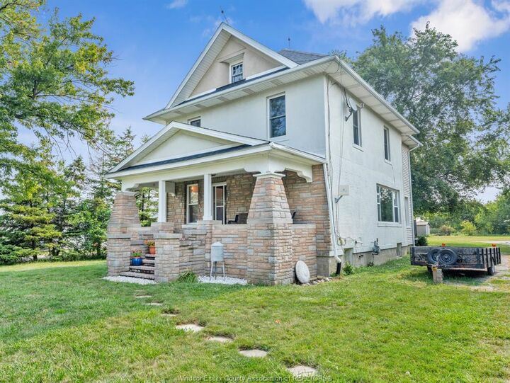 Property Photo:  4416 Concession Rd 9  ON N8N 2M1 