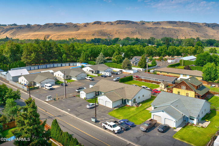 Property Photo: 10216 Old Naches Hwy WA 98937