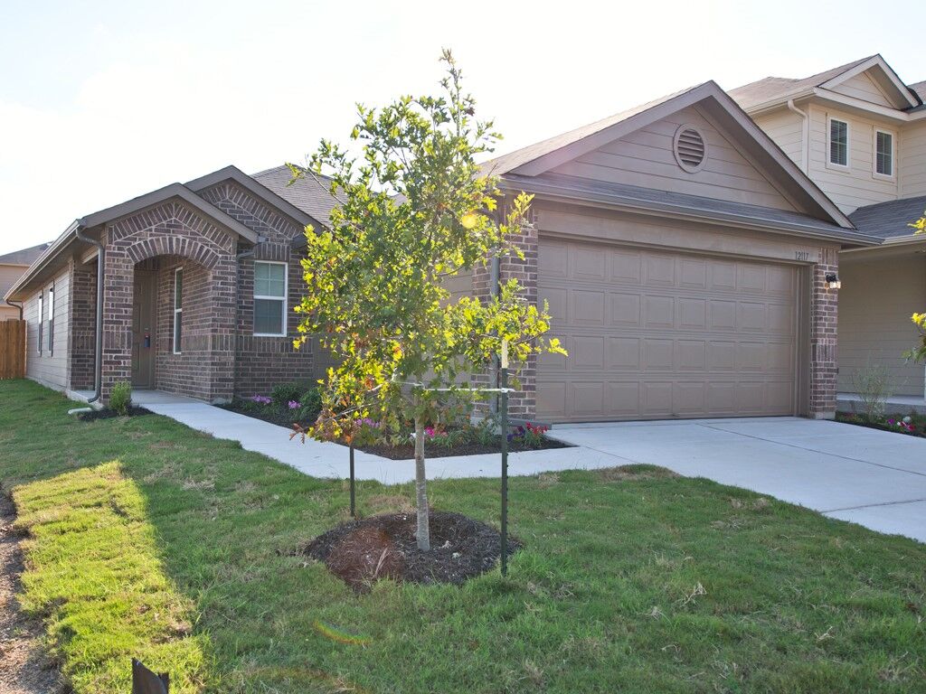 Property Photo: 12117 Greywacke Drive TX 78653