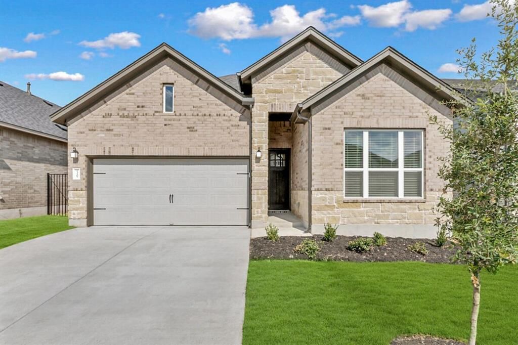 Property Photo:  13211 Keefer Drive  TX 78652 