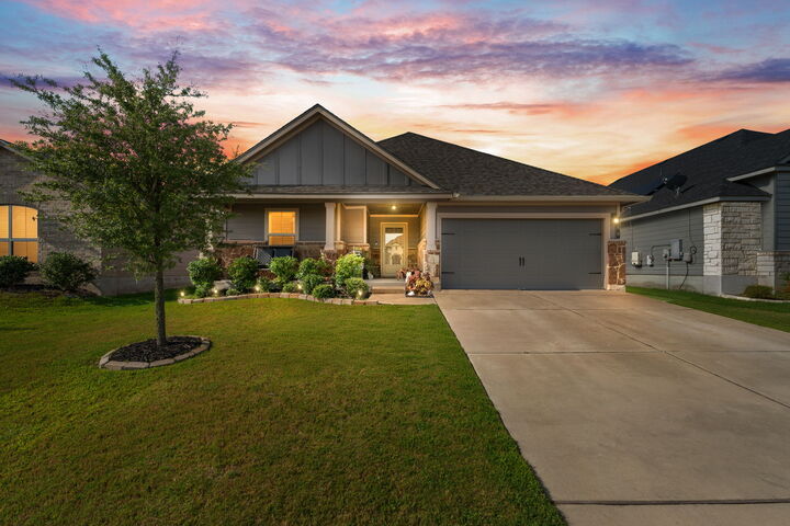 Property Photo: 188 Beth Ann Loop TX 76574