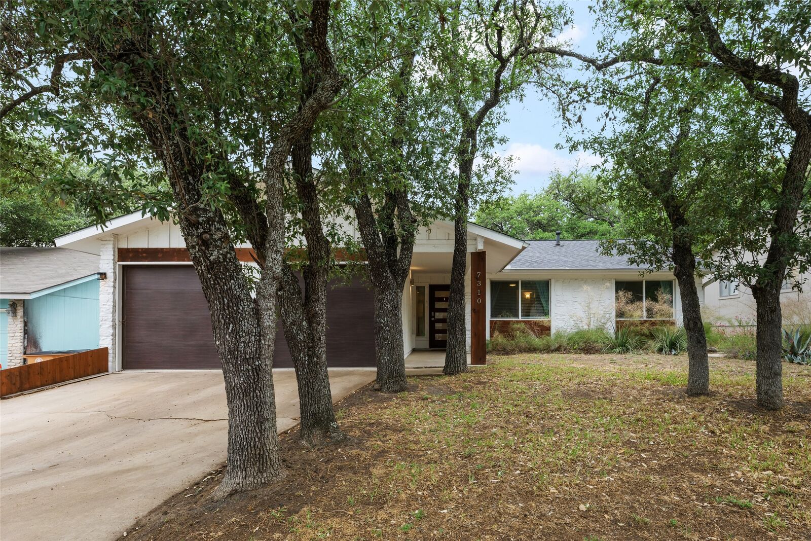 Property Photo: 7310 Broken Arrow Lane TX 78745