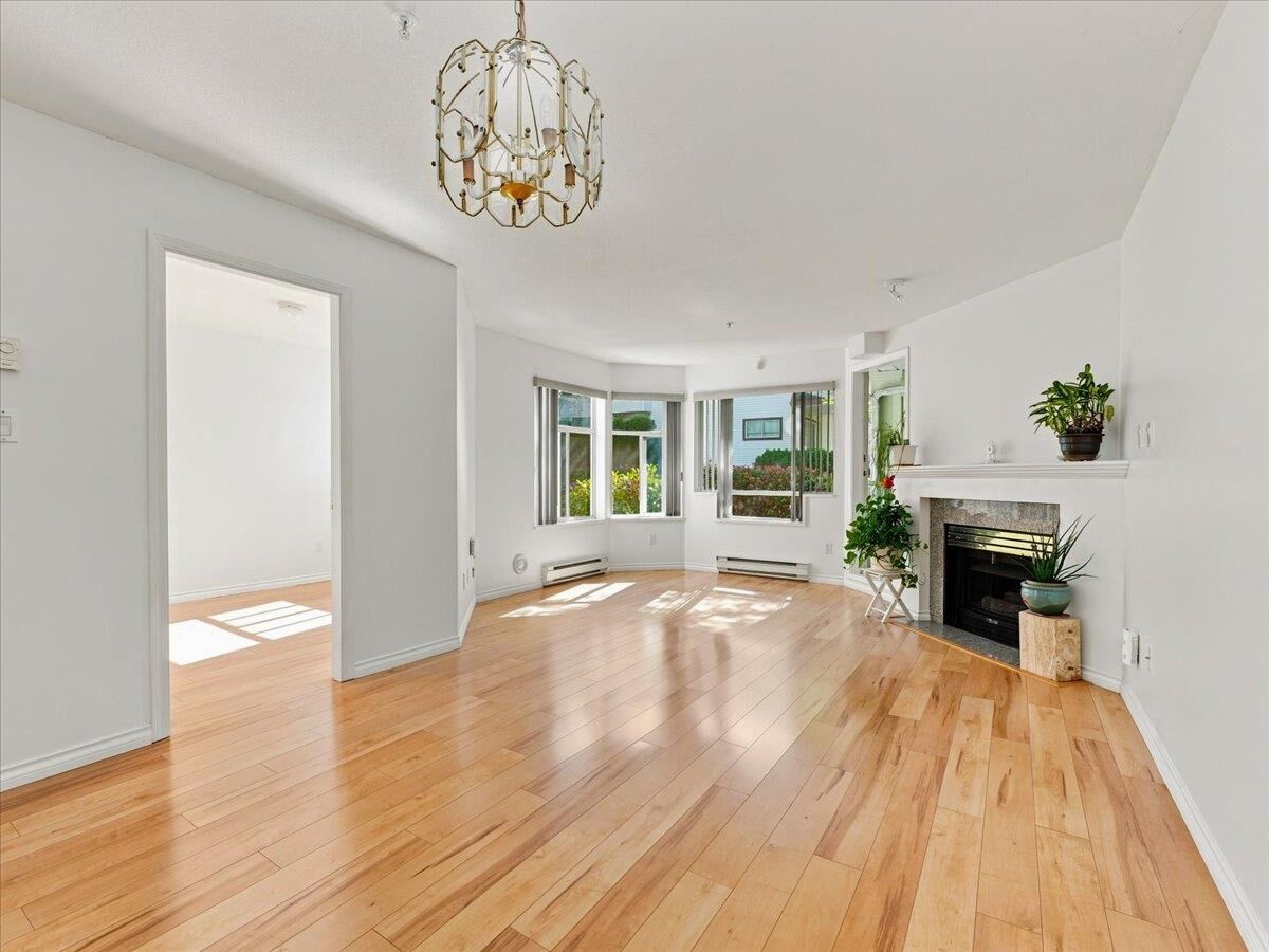 Property Photo: 3638 Rae Avenue 207 BC V5R 2P5