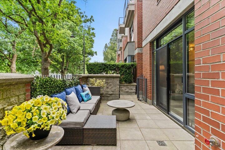 2688 Vine Street 111 — photo 1