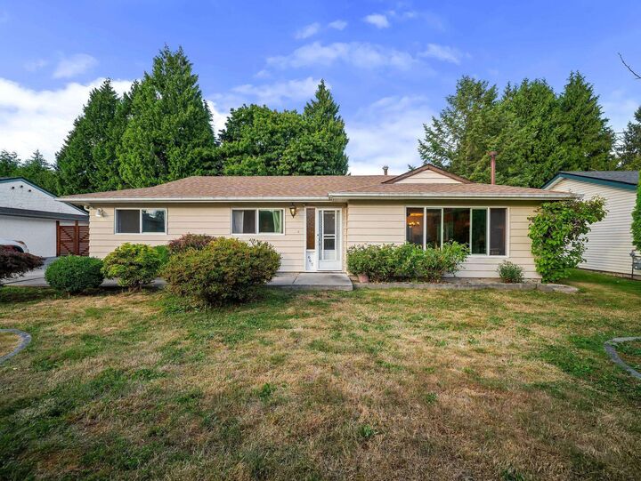 667 Cypress Street — photo 1