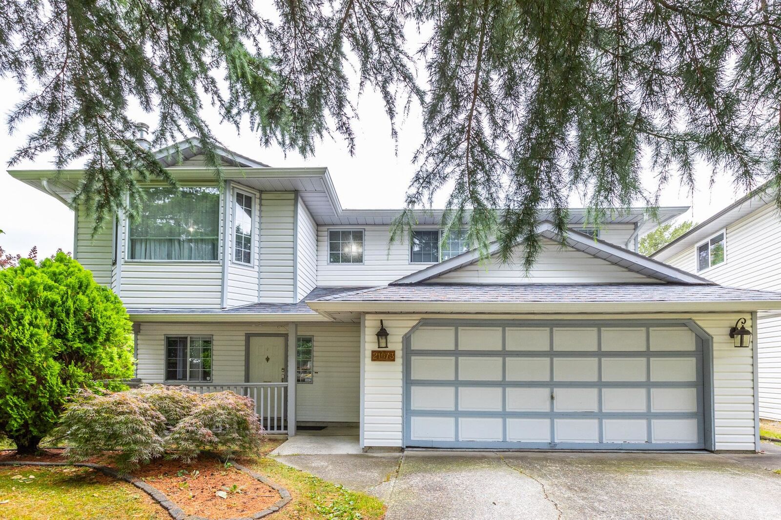Property Photo: 21073 93 Avenue BC V1M 2B3