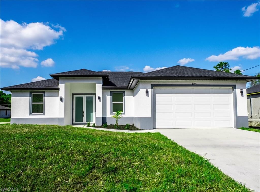Property Photo:  2813 15th St SW  FL 33976 