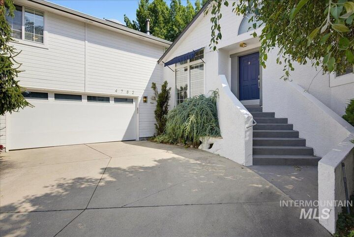 Property Photo:  4782 N Waterfront Way  ID 83703 