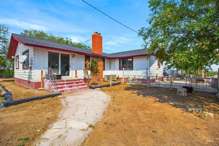 Property Photo: 894 E 3700 N ID 83321