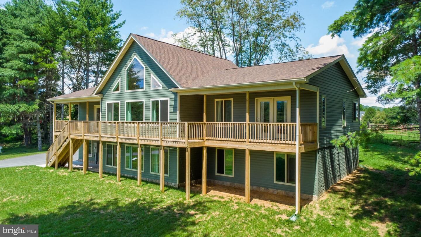 Property Photo:  118 Evergreen Court  VA 22610 