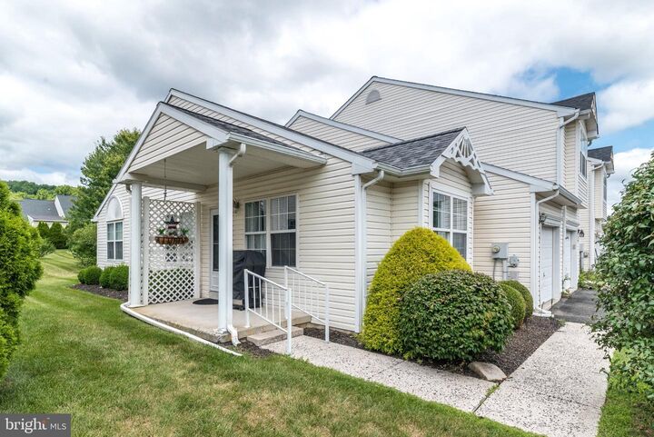 Property Photo: 208 N 4th PA 19503