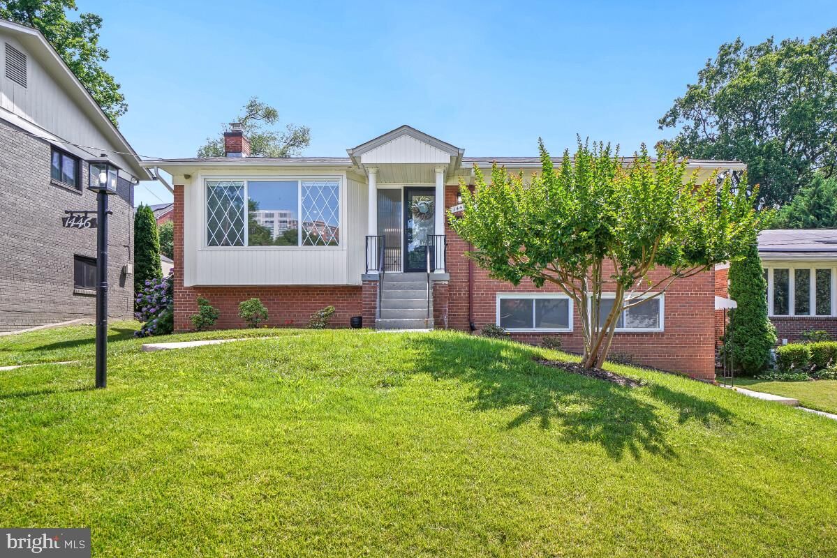 Property Photo:  1446 Roxanna Road NW  DC 20012 