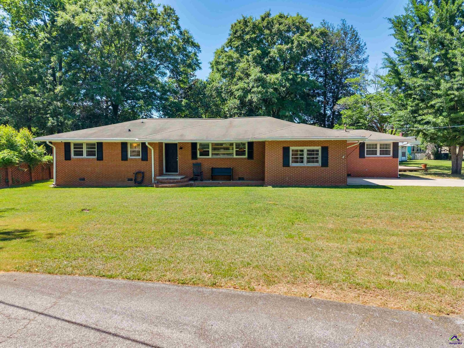 Property Photo:  625 Cooper Street  GA 31069 