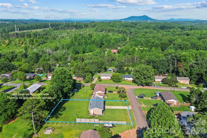 Property Photo: 4405 Landing Court NC 28602