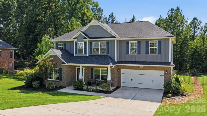 Property Photo: 189 Hunters Hill Drive NC 28677
