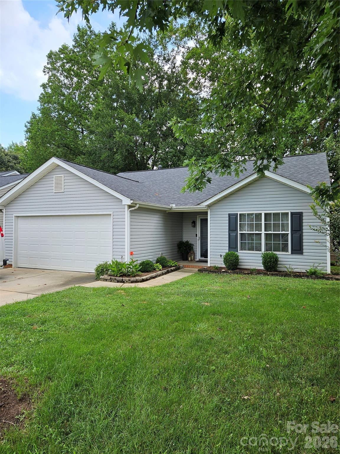Property Photo:  512 River View Drive  NC 28098 