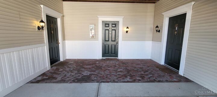 Property Photo: 9168 Yarmouth Drive OH 45140