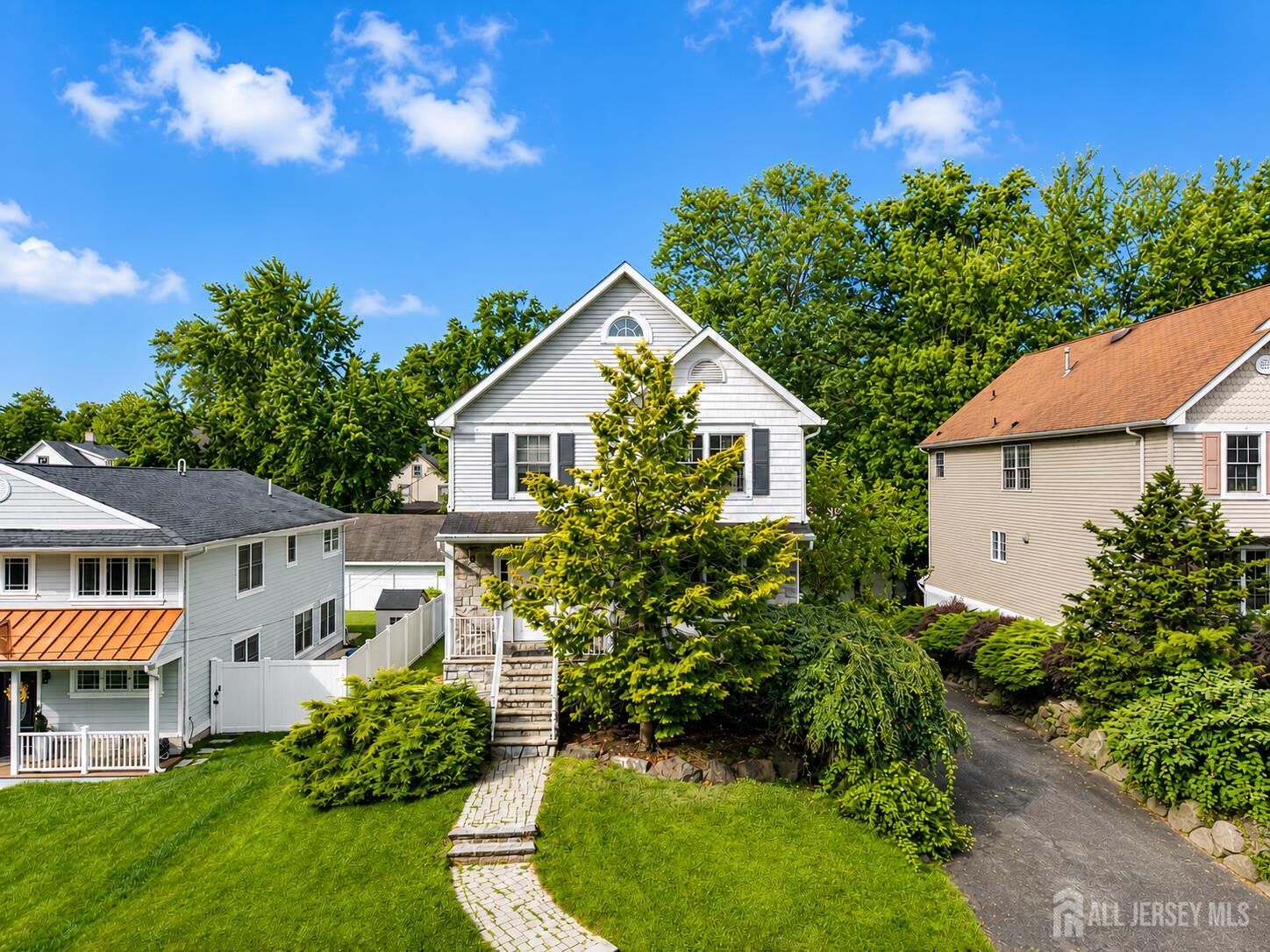 Property Photo: 812 Columbus Avenue NJ 07090