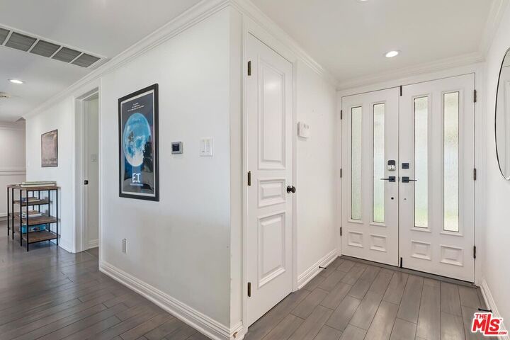 Property Photo: 3201 Bonnie Hill Dr CA 90068