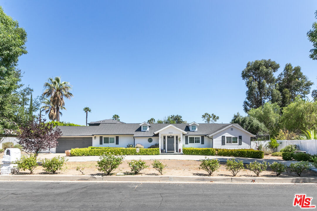 Property Photo:  19321 Santa Rita St  CA 91356 