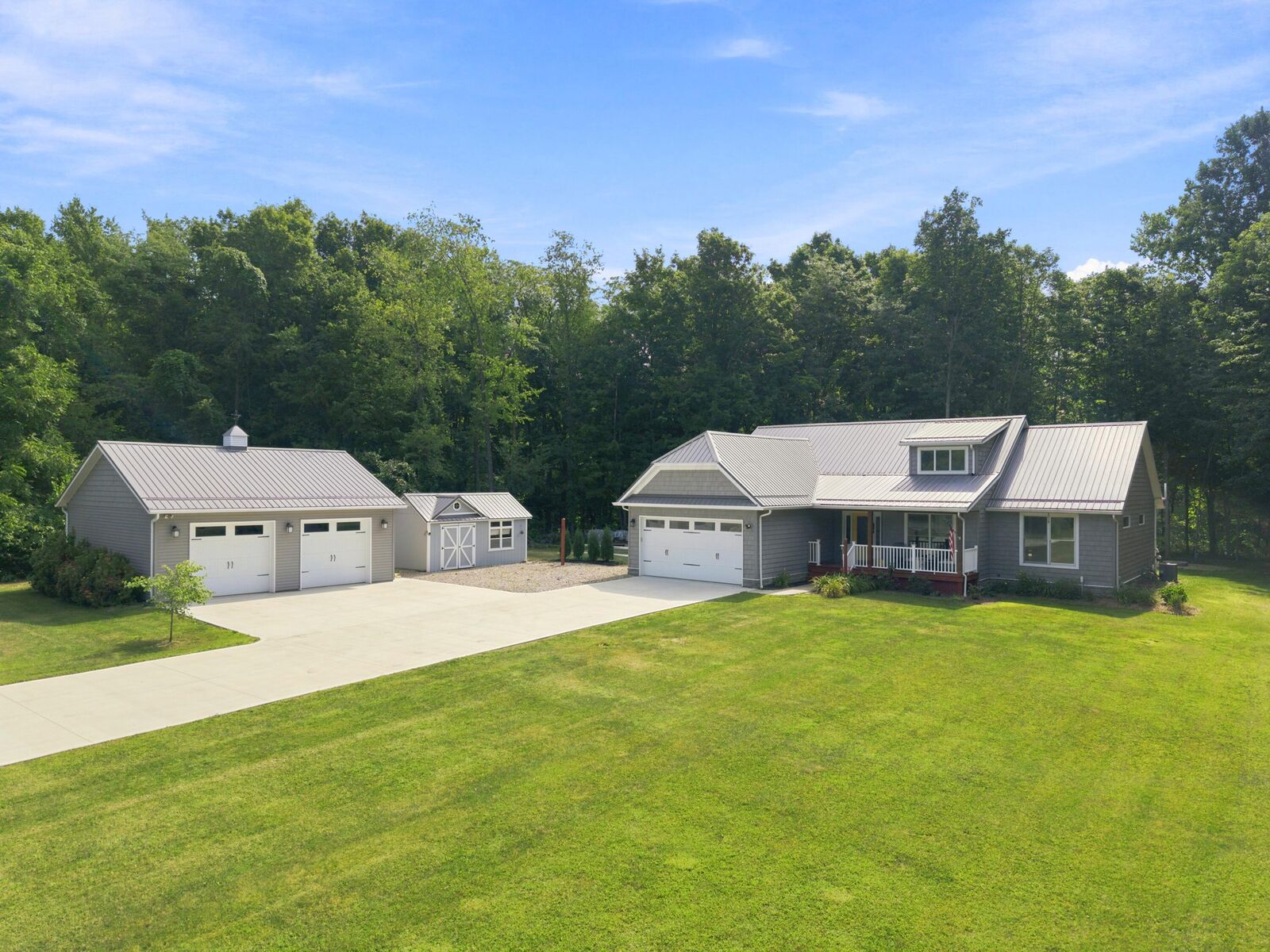 Property Photo: 7326 State Route 19 OH 43338