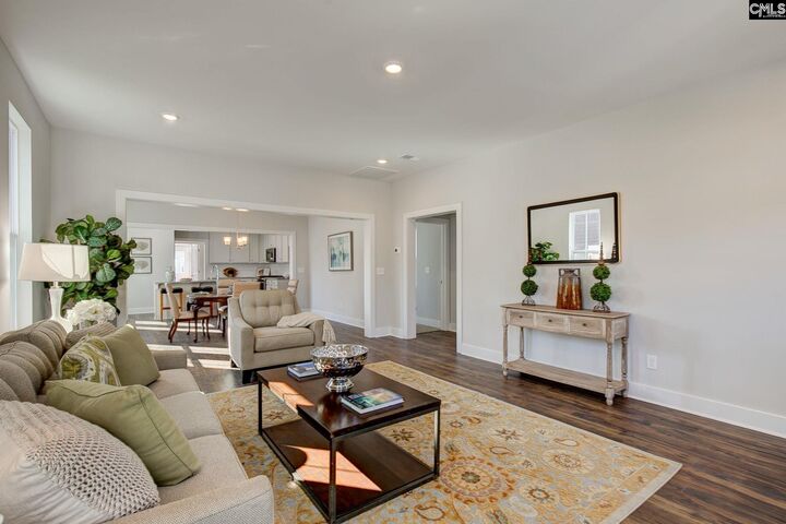 Property Photo:  806 Lexington  SC 29033 
