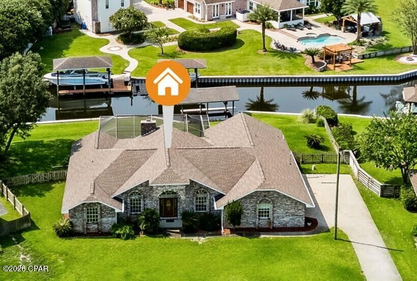 Property Photo:  116 Queens Circle  FL 32405 