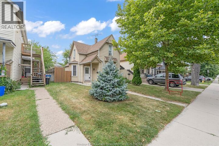 Property Photo:  253 Curry Avenue  ON N9B 2B4 