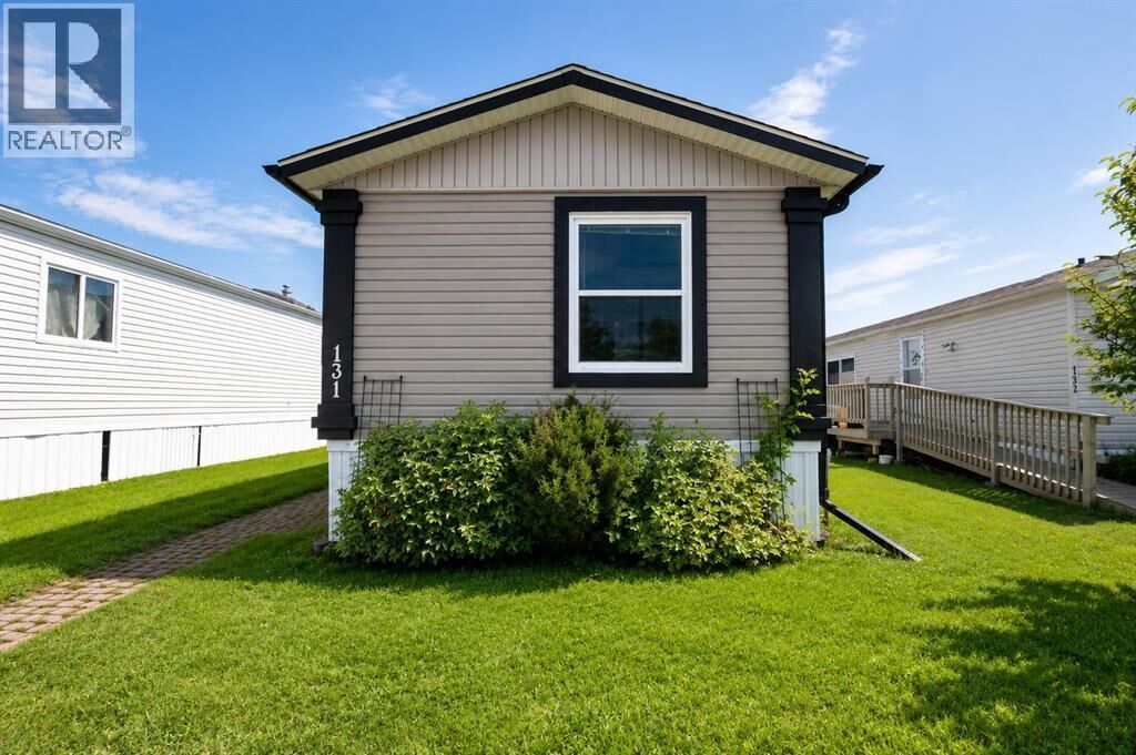 Property Photo: 8010 100 Street AB T8V 6X4