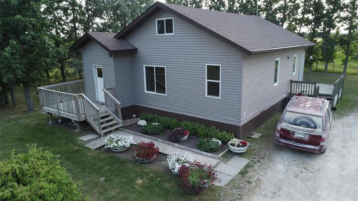Property Photo: 138166 10E Road MB R0C 0A0