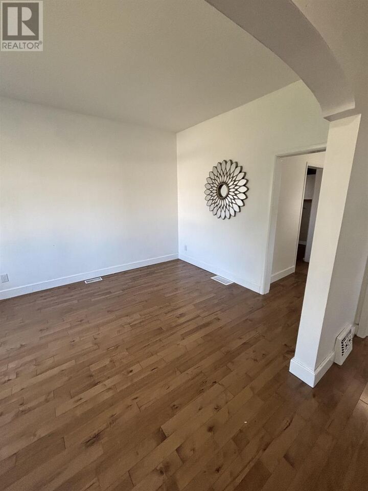 Property Photo: 9 Ruttan St. ON P7A 5C4