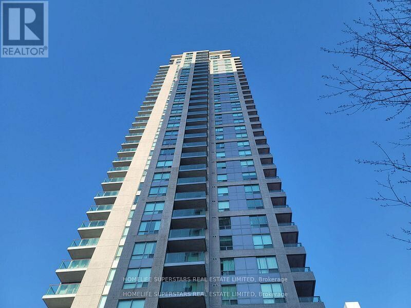 Property Photo: 60 Brian Harrison Way 2109 ON M1P 5J5