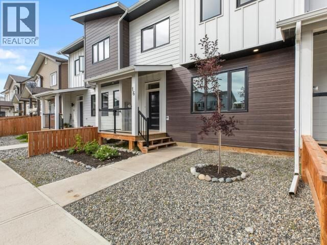 Property Photo: 16 Gleaner Avenue YT Y1A 0S4