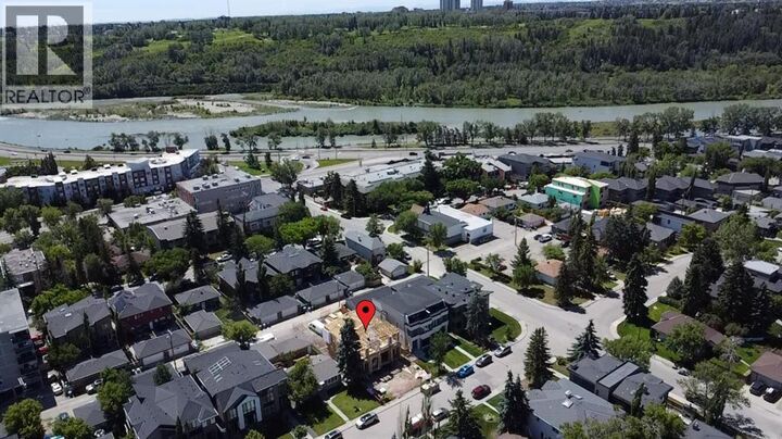 Property Photo: 2531 2 Avenue Northwest AB T2N 0H7