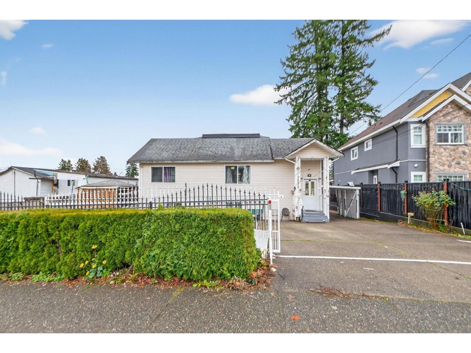 Property Photo:  7576 140 Street  BC V3W 5J8 